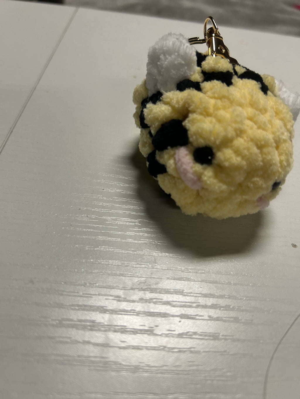 Mini bee keychain